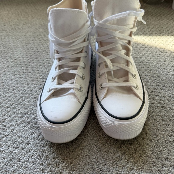 Converse Women's White Canvas platform High-Tops - Picture 6 of 10